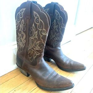 Ariat Brown Embroidered Western Boots
